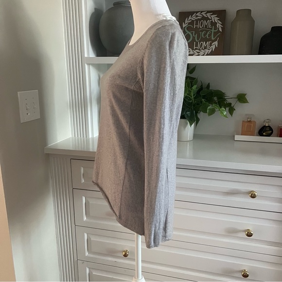 Max Studio Light Gray Extra Fine Merino Wool Sweater Size S - Picture 5 of 8